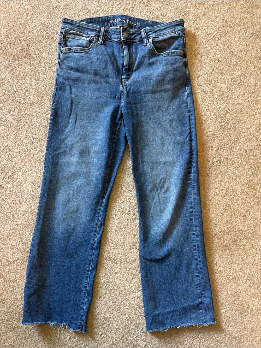 American Eagle Outfitters women’s size 8 regular high-rise kick boot crop jeans